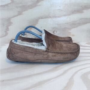 UGG Australia - Ascot - Moccasin Slipper - Brown - Men's - 9 - S/N 5775